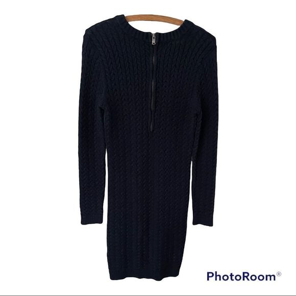 #118 Véro navy cable knit sweater dress - Picture 2 of 8